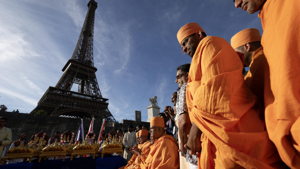 Eiffel Tower chief to step down over removal of women staff during Hindu group's visit
