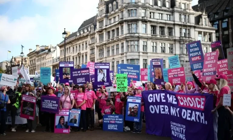 UK lawmakers reject bid to legalise assisted dying