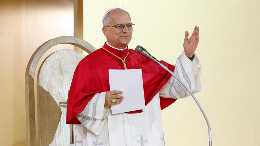 Leo XIV says in Paris it is possible 'to live together in dignity and peace'