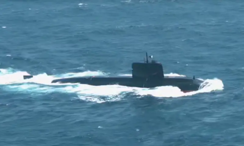 Newly inducted Hangor-class submarine conducts maiden live weapon firing in Arabian Sea: ISPR