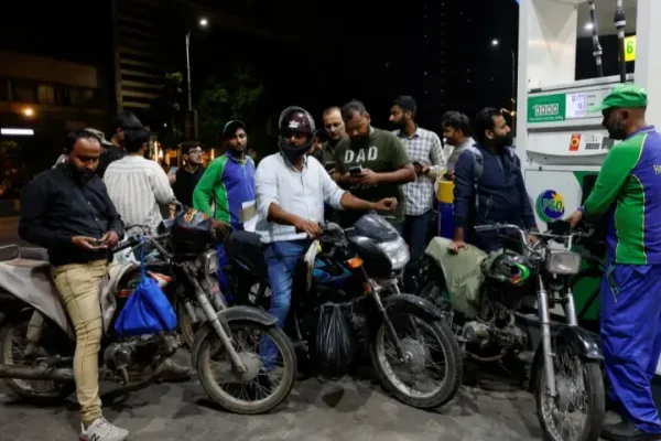 Govt reduces petrol price by Rs2.27 per litre, high-speed diesel rate by Rs3.56