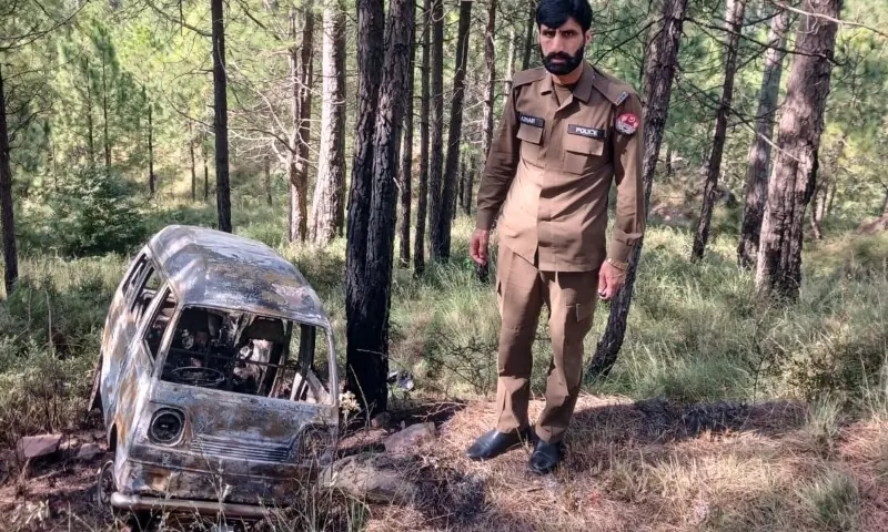 11 injured after school van catches fire in Murree
