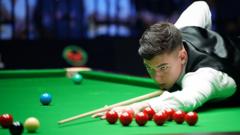 Davies sinks world champion Wu at English Open