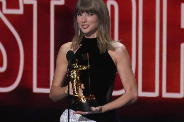 Taylor Swift becomes most-awarded artist in MTV VMA history with 31 wins