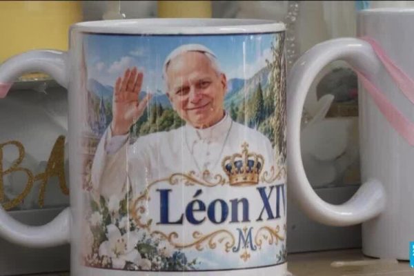 French hotels, souvenir shops benefit from pope business boost