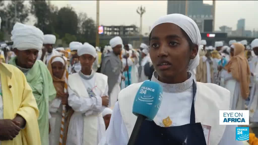 Ethiopians celebrate Meskel: Faithful call for peace amid renewed fighting