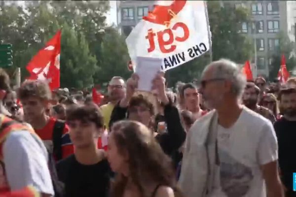 French civil servants strike, demand additional budgetary resources