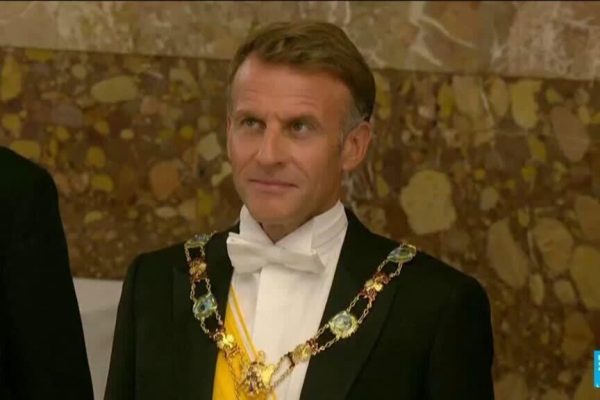 Attention turns to economy on final day of Macron’s visit to Spain
