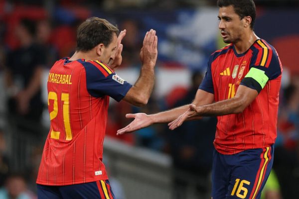Spain return to action with hard-fought win at Wembley to extend streak