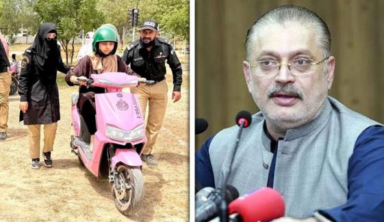 شرجیل میمن نے پنک اسکوٹیز چلانے والے مردوں کو خبردار کر دیا