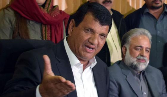 خیبر پختونخوا میں دہشت گردوں کا راج ہے: امیر مقام