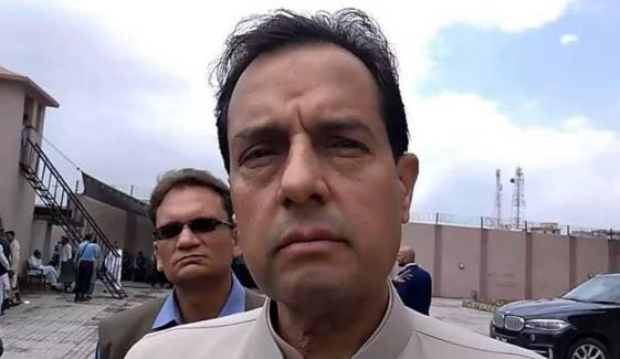 وکلا ڈگری دکھا دیں تو میں ان سے معافی مانگوں گا: کیپٹن (ر) محمد صفدر