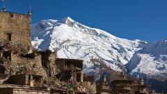 Ten climbers missing after avalanche hits Himalayan base camp