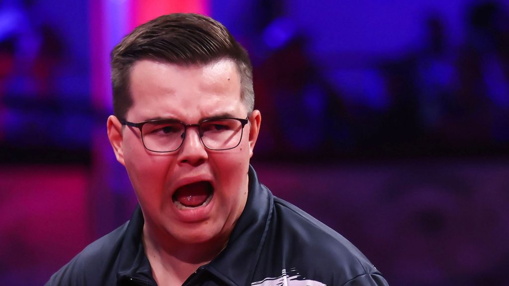 Van Veen: MvG's early World Grand Prix exit 'not as much of a shock'