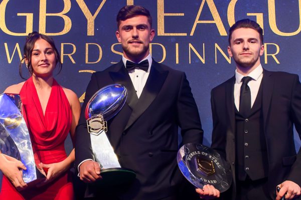 Wigan dominate awards! O'Neill named Man of Steel; Foubister claims women's title