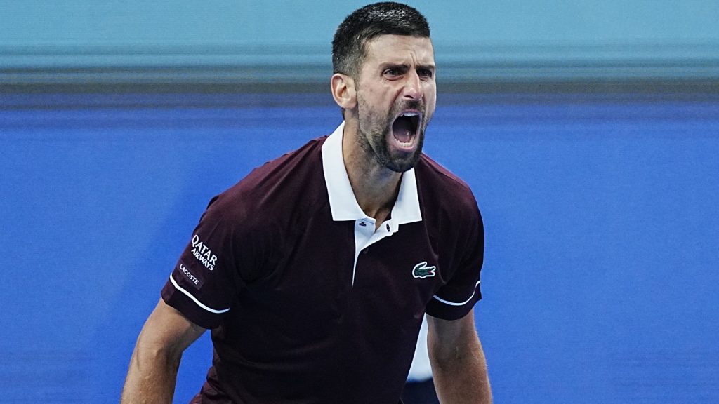 Djokovic lands first win since Wimbledon at China Open