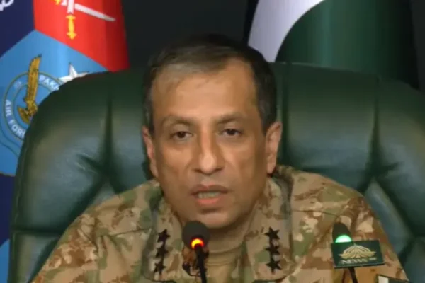 Fight against terrorism is paramount, cannot be sacrificed at altar of anyone’s politics: DG ISPR