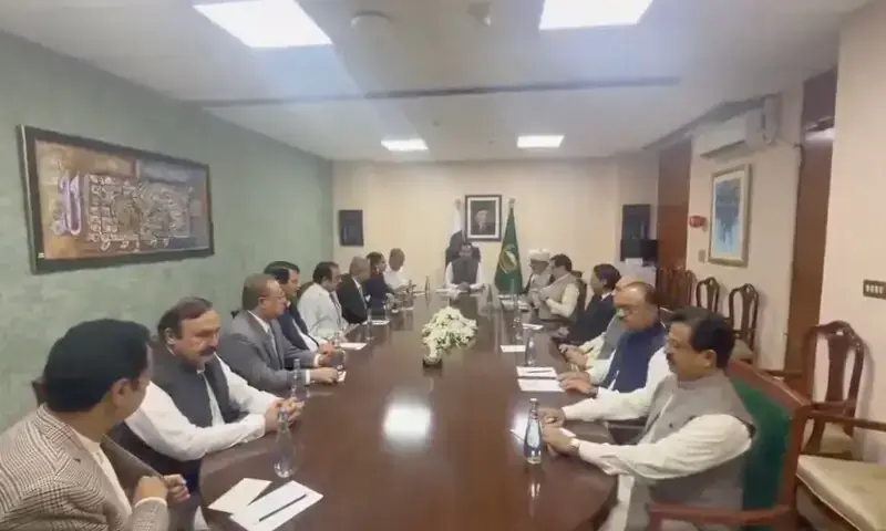 Govt, opposition begin second round of talks ahead of PTI's Islamabad march