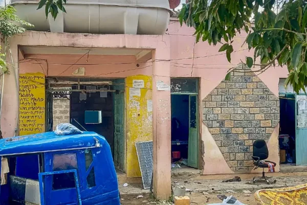 Ethiopia's Tigray rebels abandon regional capital as govt advances