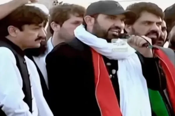'We are not yes-men': CM Afridi launches PTI long march to Islamabad from Lakki Marwat