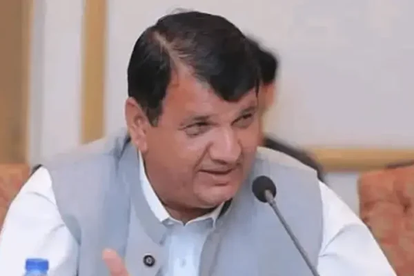 ‘Abandoned province’: Amir Muqam slams PTI, says not in favour of governor’s rule in KP but security risks persist