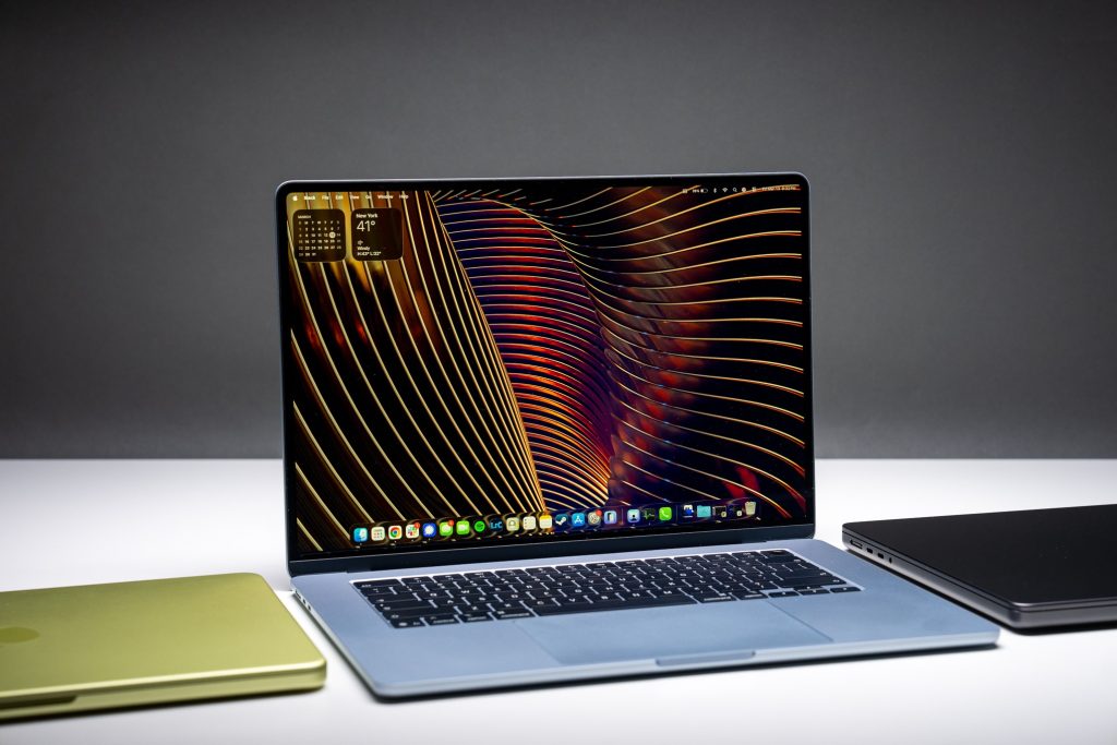 The MacBook Air M5 is $200 off for the first time in months