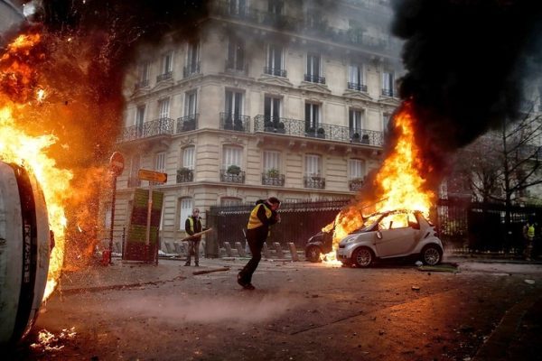 Hundreds of French high schools shut as new violence erupts