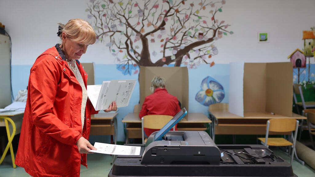Bosnians vote as pro-Russian politician looms large over election and ethnic tensions simmer