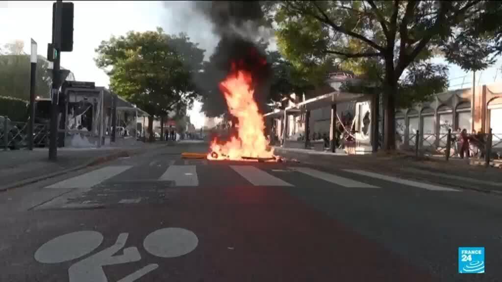 French school protests continue with larger demonstrations set for Tuesday