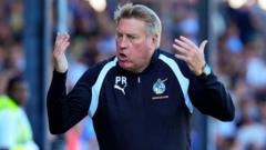 Bristol Rovers coach Raynor diagnosed with bowel cancer