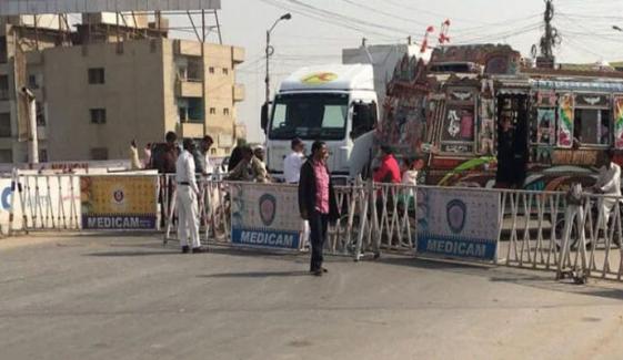 کراچی: ترقیاتی کام کے باعث سر سید اور حسن اسکوائر ٹریفک کے لیے بند