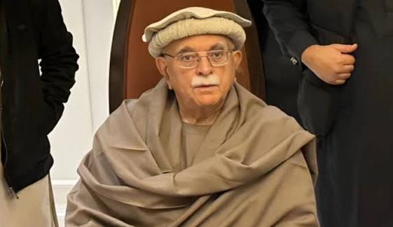 محمود اچکزئی کا اسپیکر چیمبر میں مذاکرات کے لیے جانے سے انکار، پی ٹی آئی کا نیا وفد تشکیل