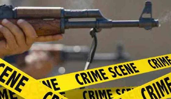 لاڑکانہ: جیکب آباد روڈ پر فائرنگ، باپ اور 3 بیٹوں سمیت 5 افراد جاں بحق