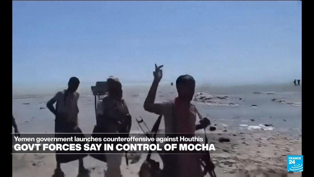 Saudi-backed Yemeni forces expel the Houthis from several areas around key strait, officials say